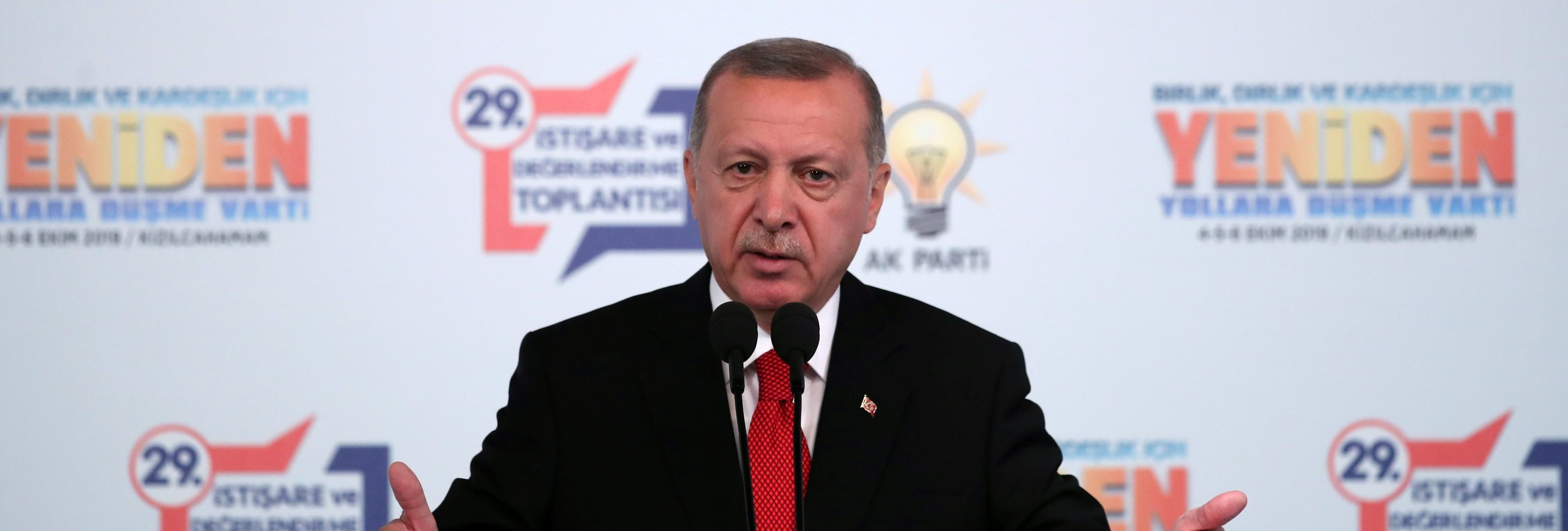 أردوغان يرفض طلب أمريكا بإعلان وقف لإطلاق النار شمال سوريا