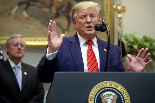 ترامب يُعرب عن حبه للأكراد.. لكنه يلومهم على عدم مساعدتهم لأمريكا في الحرب العالمية الثانية!