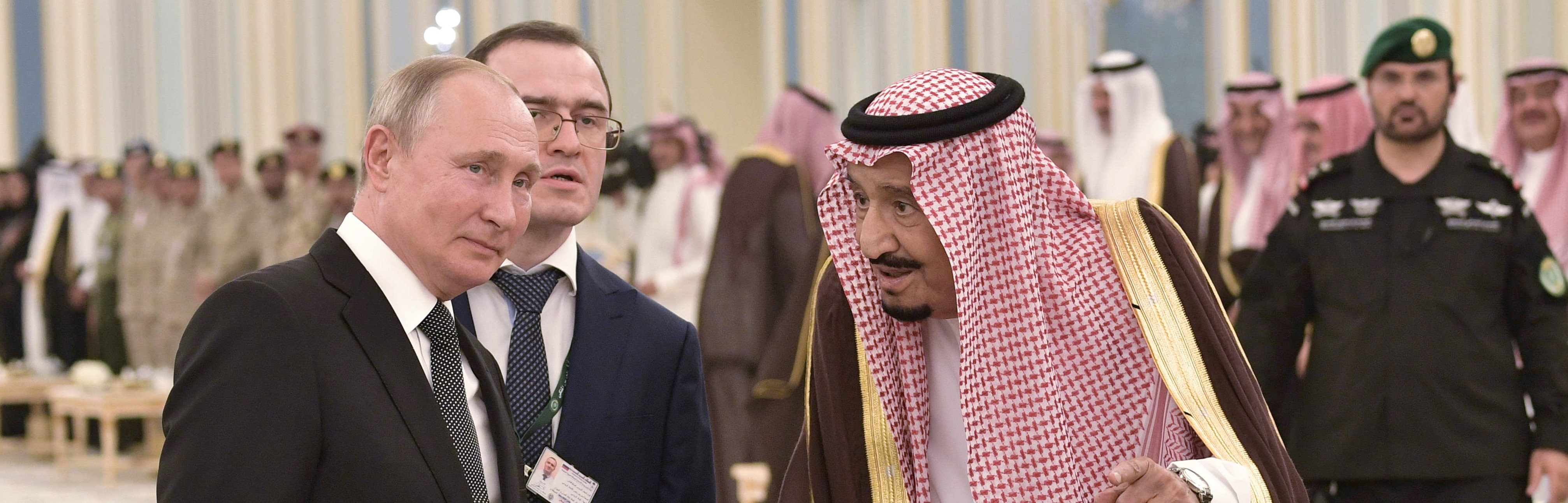 الرياض تعيد النظر في بوصلتها وتتودد إلى روسيا.. BBC: السعوديون لم يعودوا يثقون بالأمريكيين والغرب