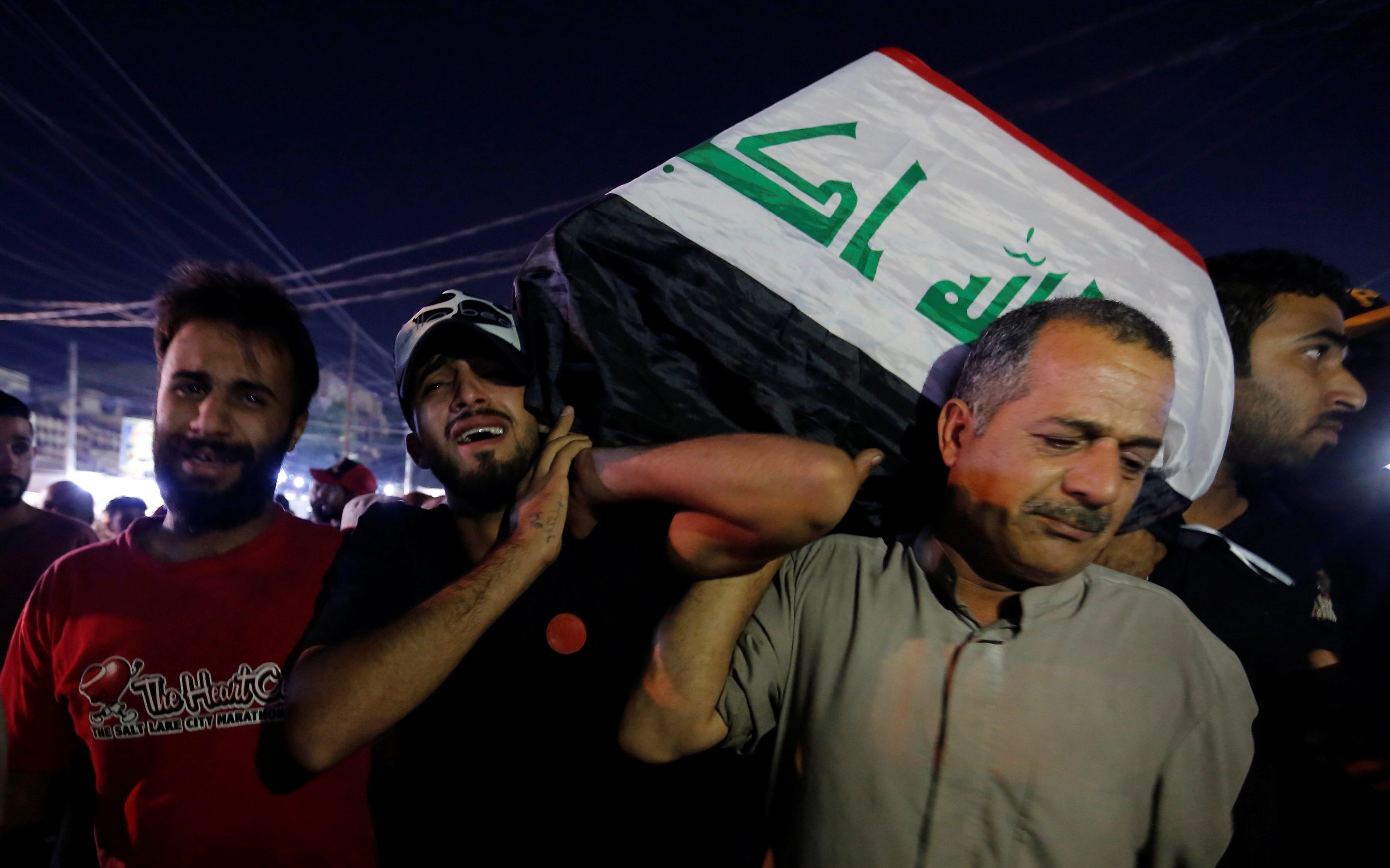 قتلى بالعشرات وجرحى بالمئات في احتجاجات العراق/ رويترز