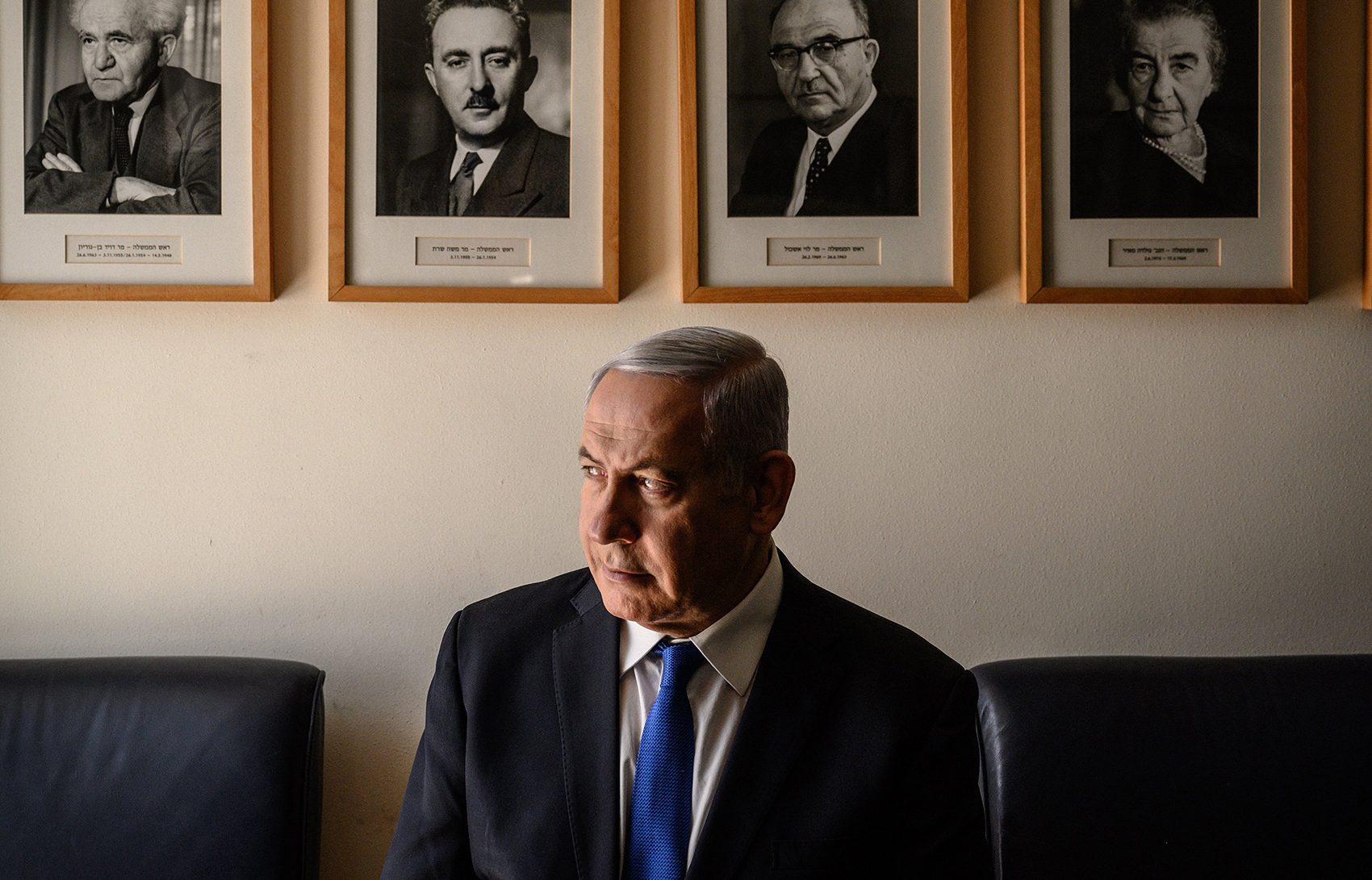 الذهاب لانتخابات ثالثة سيقضي عليه ولا خيارات أمامه.. كيف انهارت إمبراطورية «الملك بيبي نتنياهو»؟