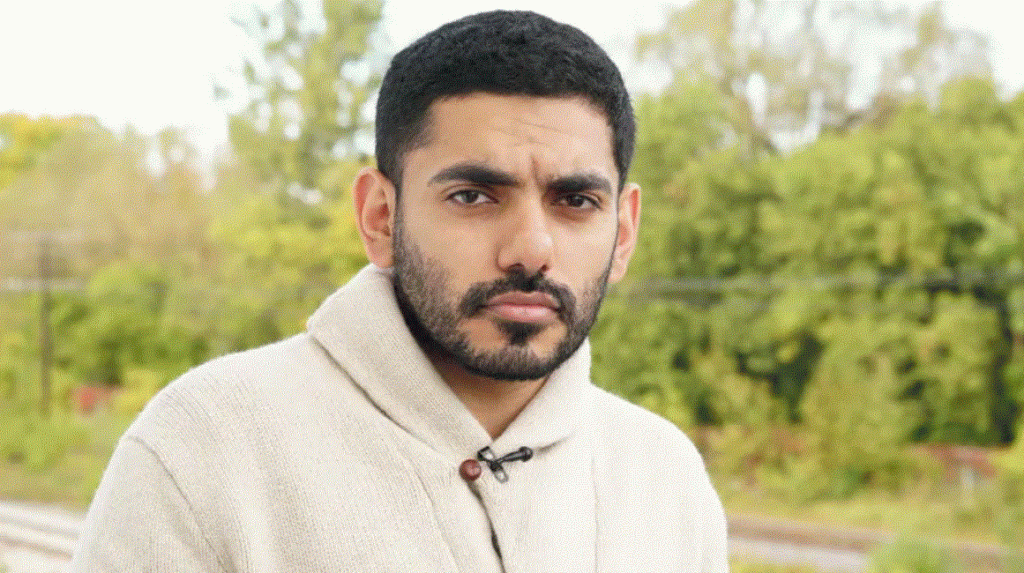 الناشط عمر عبدالعزيز