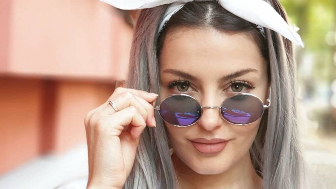 تعرضت للابتزاز لدعم النظام والمحاماة مهنتها الأصلية، من هي رجاء مزيان؟