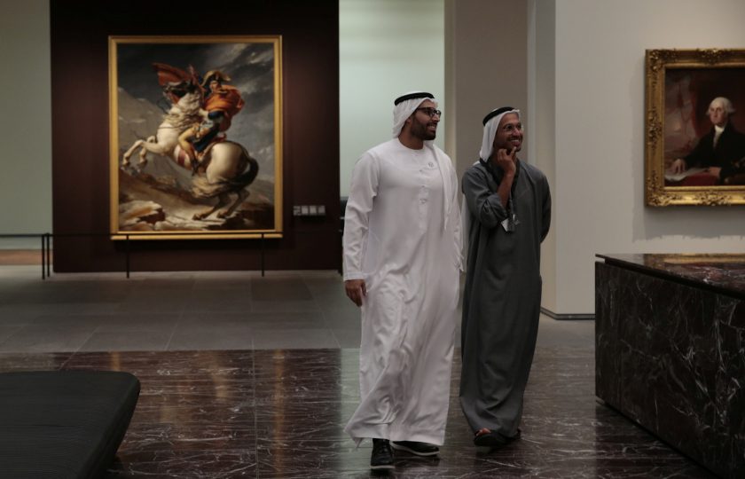 اللوفر أبوظبي الإمارات مصر تهريب آثار