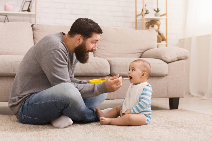 istock\ أطعمة الأطفال المعلبة