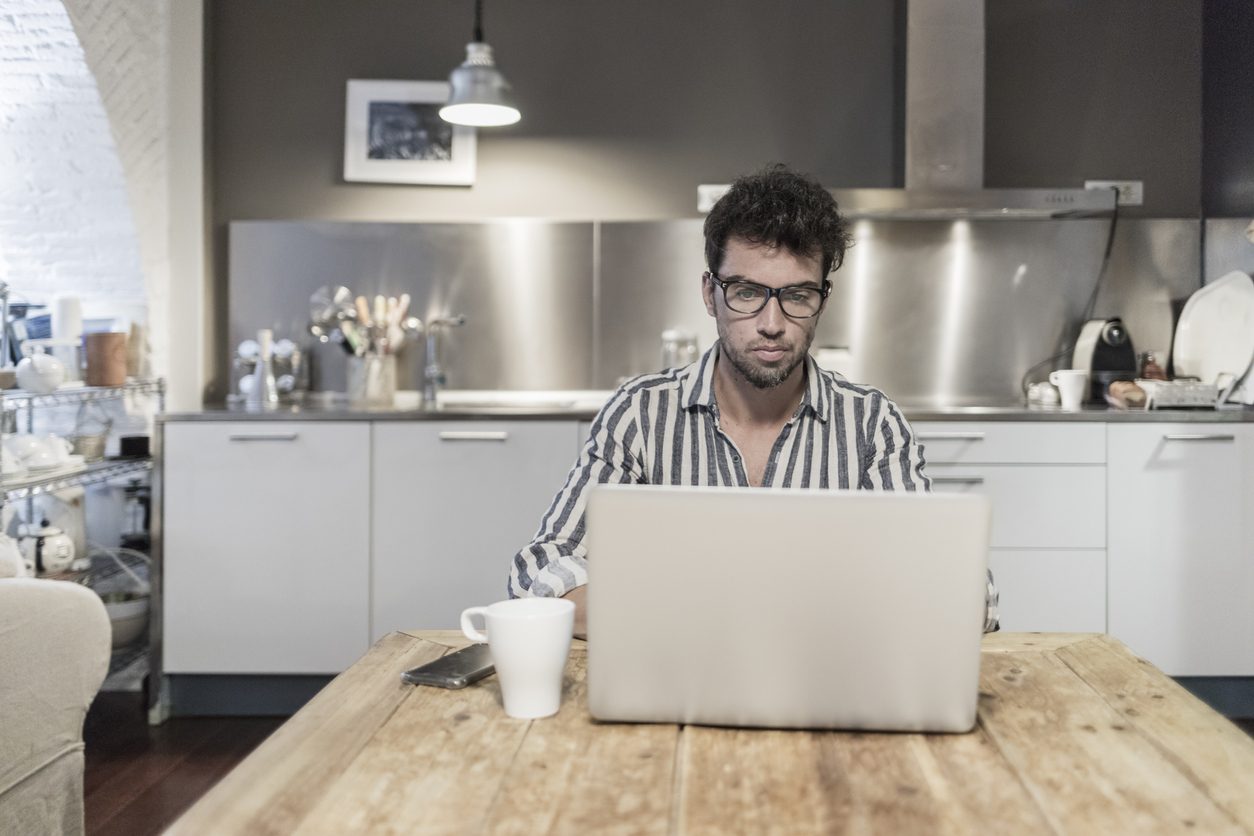 العمل من المنزل