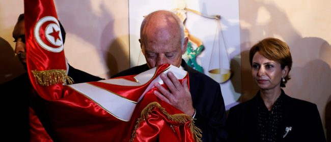 قيس سعيد رسمياً رئيساً لتونس، ومشروع قانون يمنع العسكريين الجزائريين من الترشح للانتخابات، وإسرائيل توجه دعوة للمنتخب السعودي
