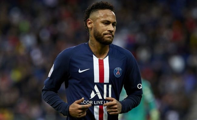 نيمار يؤكد رسمياً استمراره مع باريس سان جيرمان ويرفض خلافة ميسي في برشلونة