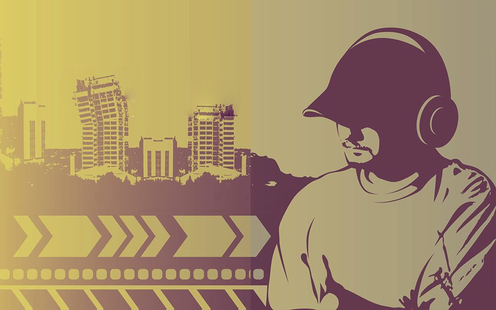 على أنقاض البيوت المدمّرة بإدلب.. مغنِّي راب سوري يهاجم أمراء الحرب والأسد وبوتين بموسيقاه