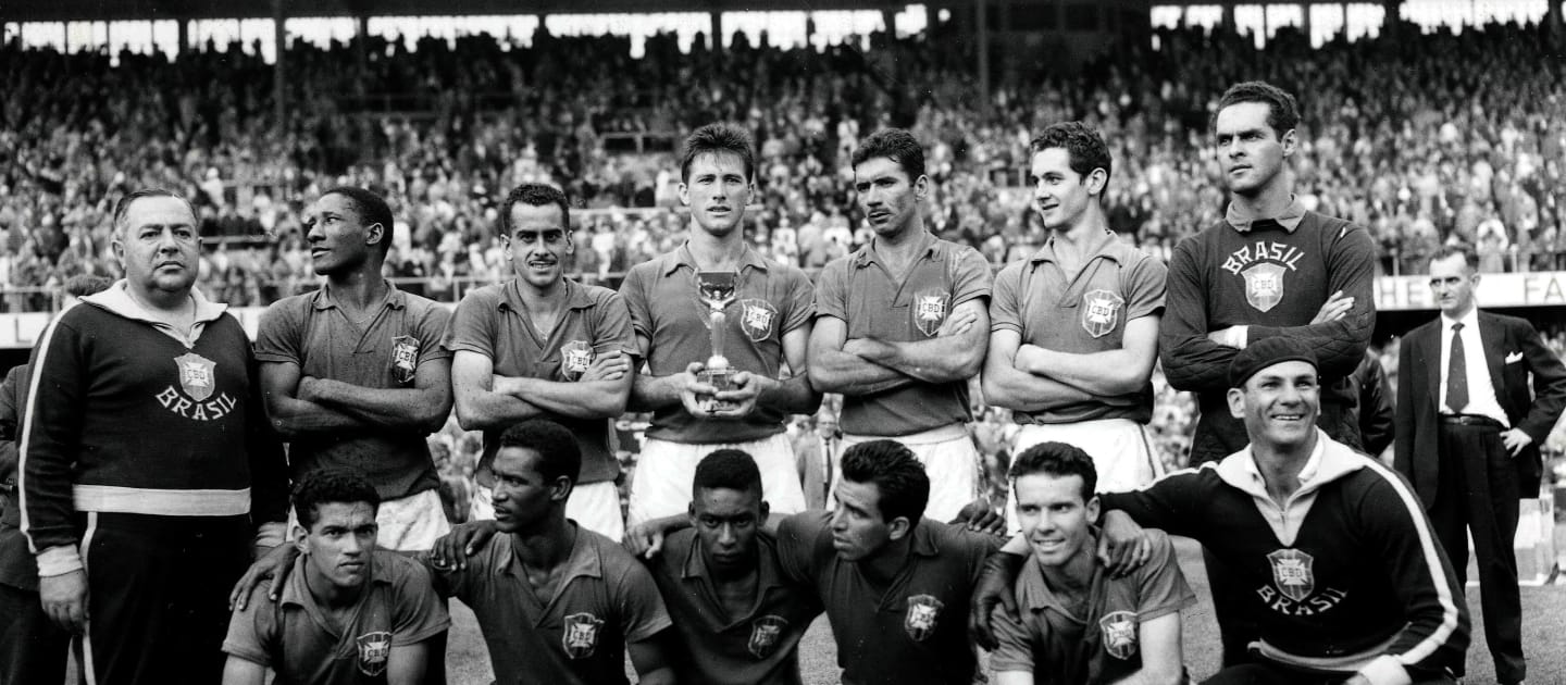 ضل طريق الدراسة فغزا البرازيل بكرة القدم.. هكذا بدأ سحر البرازيليين على يد طالب فاشل