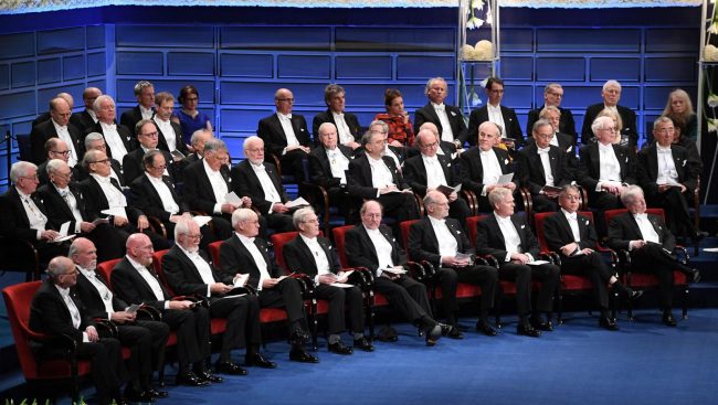 بعدما تحسَّن وضع «المساواة بين الجنسين».. لماذا لا تفوز النساء بجوائز «نوبل» للعلوم؟