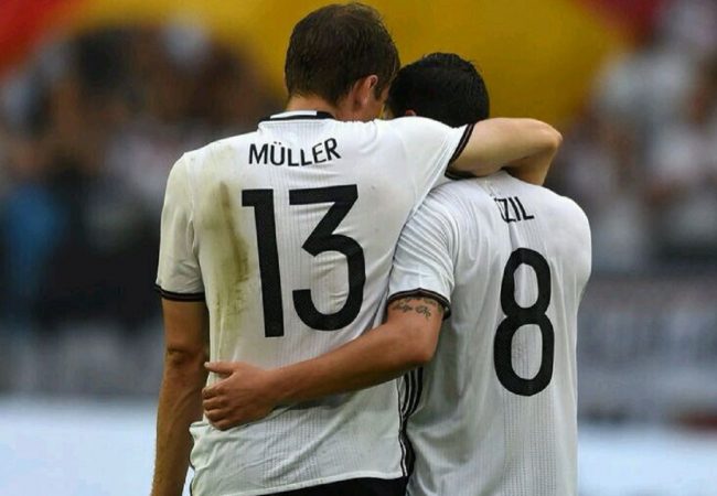 سوق الألمان في كساد.. أرسنال يتخلى عن أوزيل، ومولر يواجه شائعات الرحيل عن بايرن ميونيخ