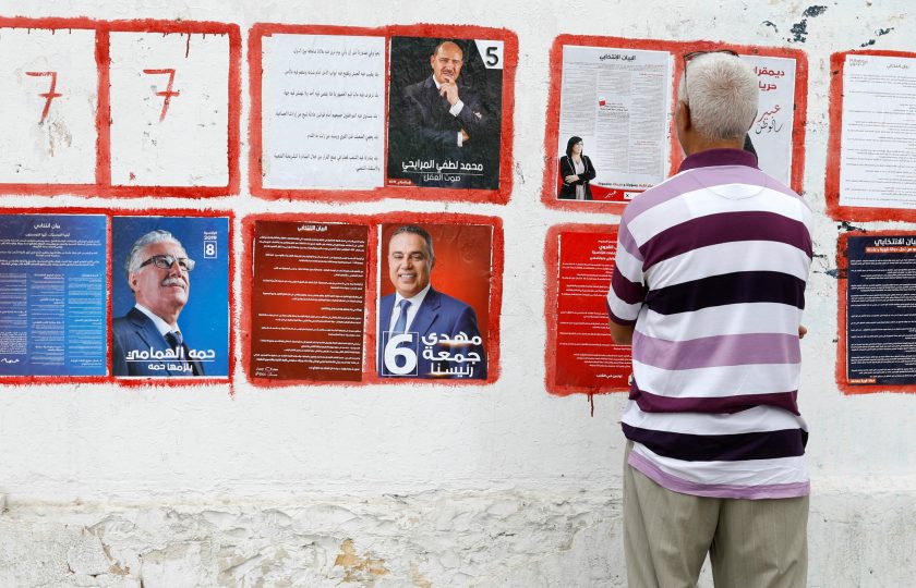 الإجابة تونس.. ما الذي يجب على العرب أخذه وتجنبه من الديمقراطية التونسية؟