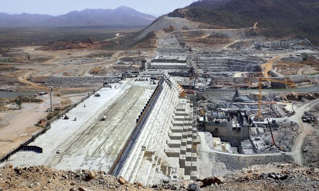 مصر تؤكد جاهزيتها لكافة السيناريوهات في أزمة سد النهضة.. والسودان يدعو لاستئناف المفاوضات