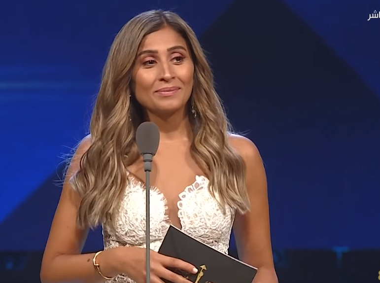 تويتر/ دينا الشربيني تتضامن مع سكان غزّة