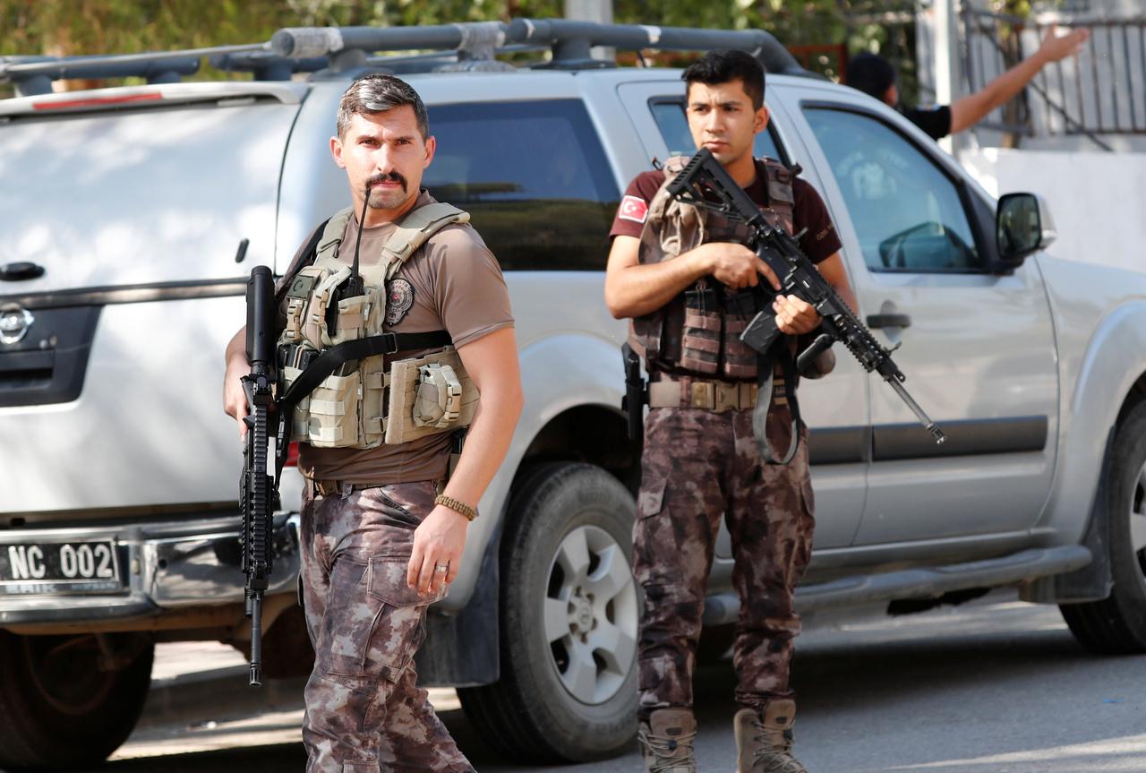 عناصر أمن تركية