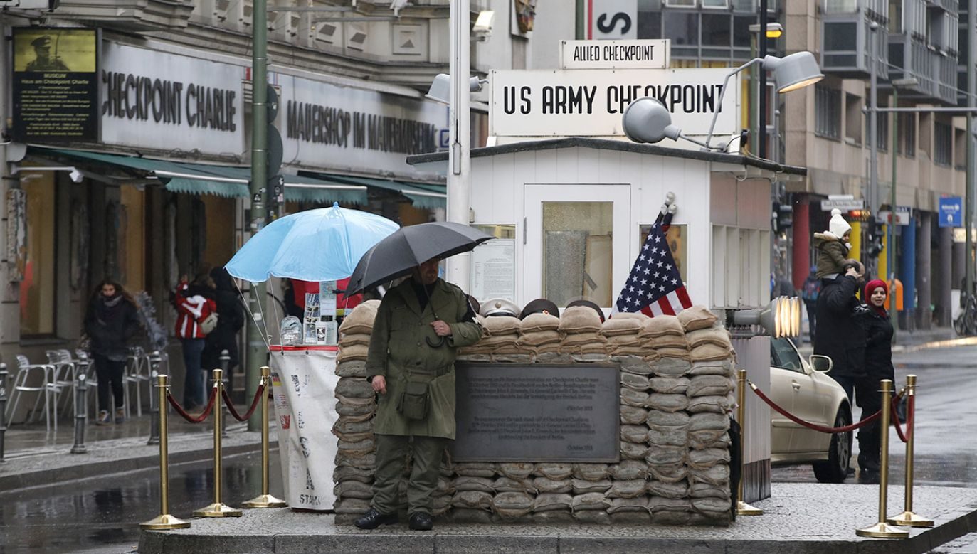 نقطة تفتيش تشارلي في برلين