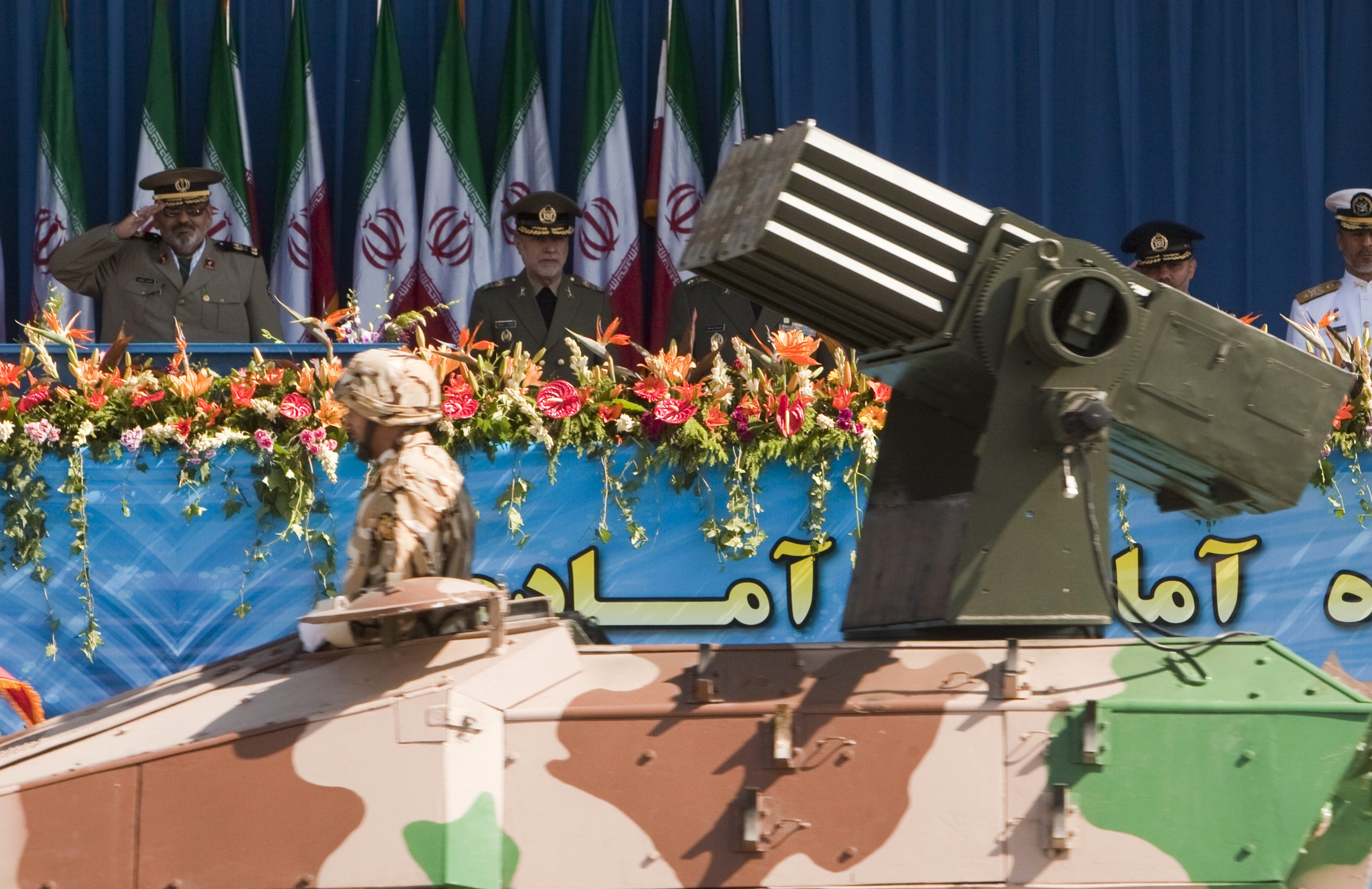 الاستخبارت الأمريكية: إيران تمتلك أكبر قوة صاروخية بالشرق الأوسط، وستبدأ بشراء طائرات متطورة