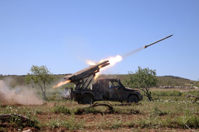 4 صواريخ انطلقت من سوريا نحو إسرائيل.. وتل أبيب تقصف دمشق