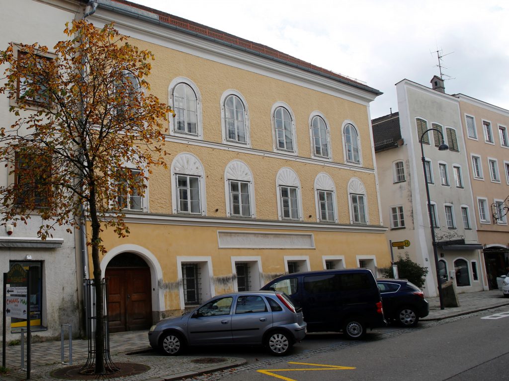 مسقط رأس هتلر يتحوّل إلى مقرٍ للشرطة بعد سجال قانوني استمر سنوات