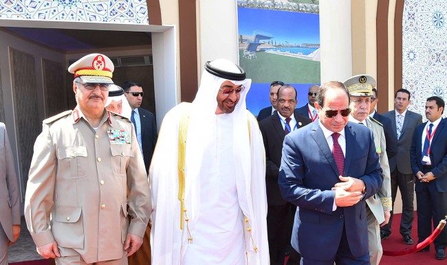 تقرير يكشف دعم حميدتي والإمارات لحفتر بالسفن الحربية والجنود لاقتحام طرابلس