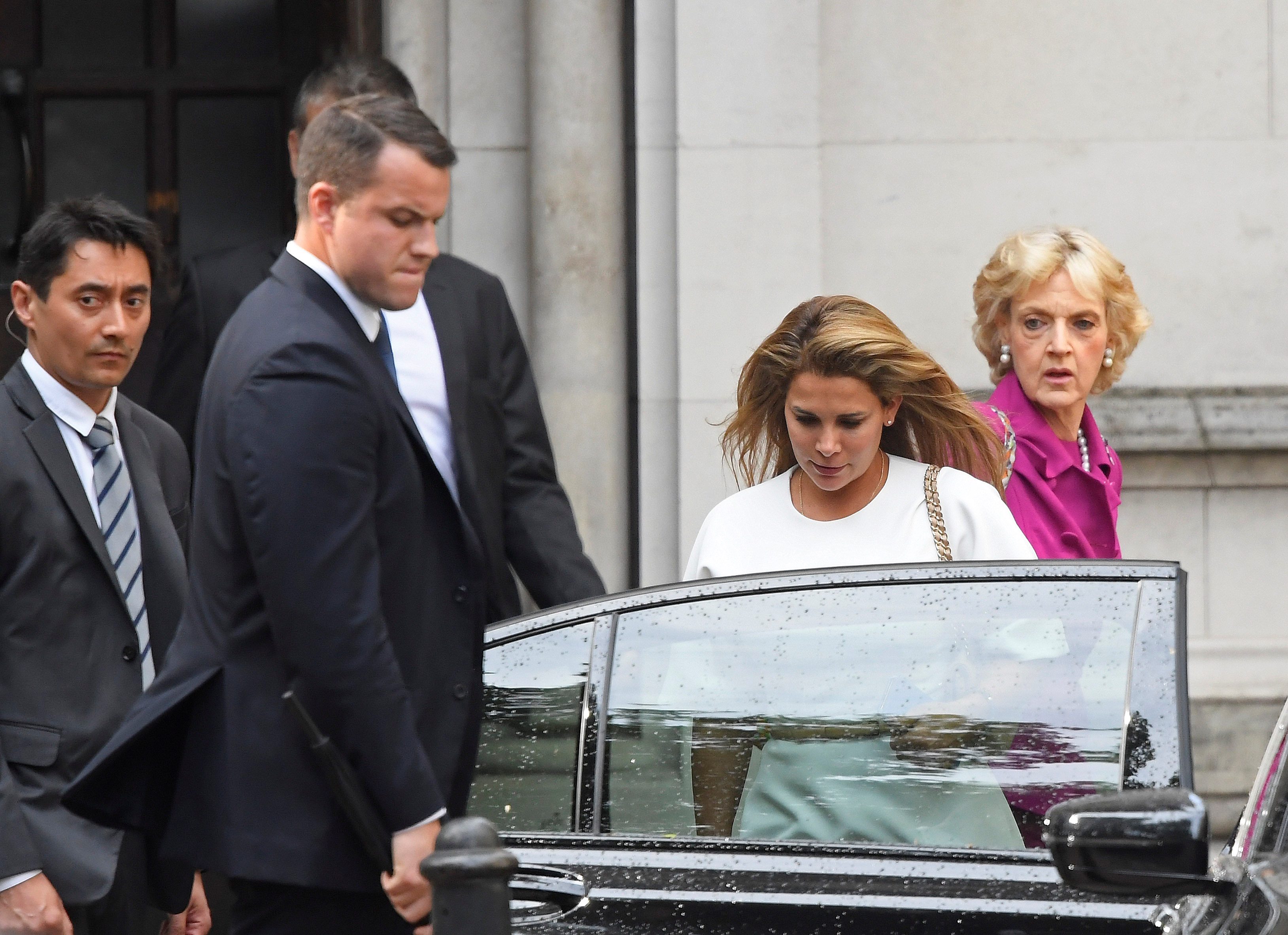 محامية الأميرة هيا الأغلى ببريطانيا.. أجرها يصل إلى 800 دولار في الساعة وتُعرف بـ«المرأة الحديدية»