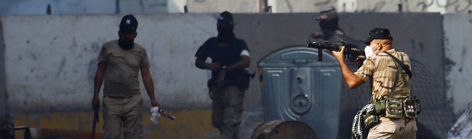 خلافات بين الجيش والأمن بالعراق حول التعامل مع المتظاهرين.. كيف تسبب النفوذ الإيراني بهذه الانقسامات؟