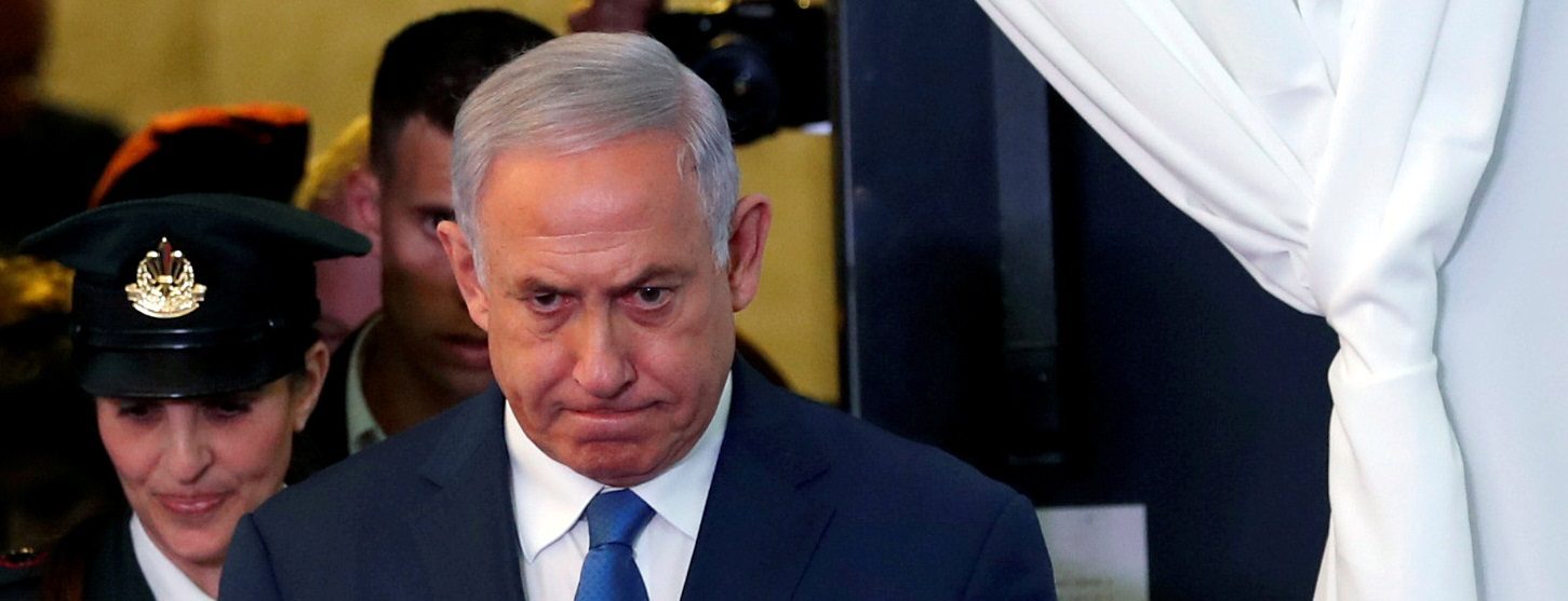 الادعاء الإسرائيلي يقرر محاكمة نتنياهو واتهامه بـ4 قضايا فساد.. يواجه مصيراً مشابهاً لأولمرت الذي دخل السجن