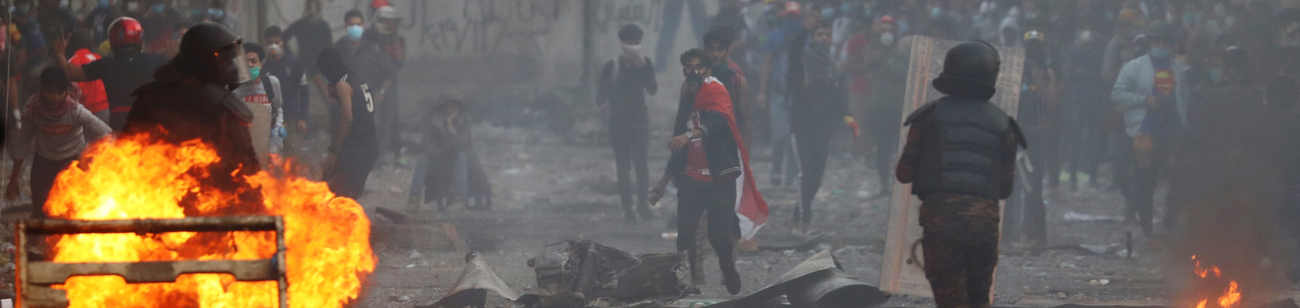 قتلى وعشرات الجرحى بين المتظاهرين في العراق بعدما فتحت قوات الأمن النار عليهم