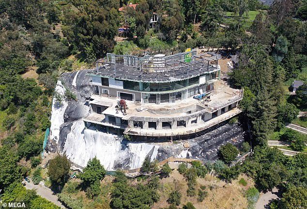 صور لقصر محمد حديد/صحيفة The Daily Mail البريطانية.