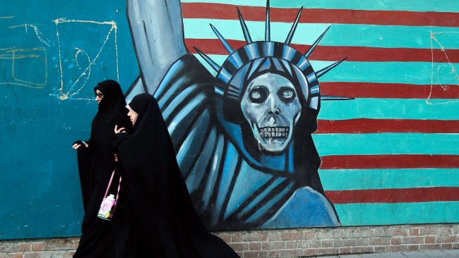 بالتاريخ والأدلة.. هل قيَّد الإسلام حرية التعبير حقاً؟