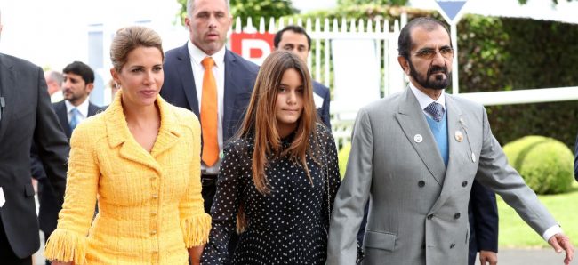 جديد الاشتباك بين حاكم دبي وزوجته السادسة الأميرة هيا في «عاصمة الطلاق».. صور أثناء وصولها المحكمة