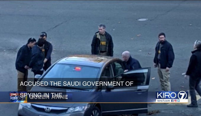 كانت قاضية المحكمة الجزئية الأمريكية في سياتل، بولا مكاندليس، منحت أحمد أبوعمو (41 عاماً) إفراجاً بكفالة مع تقييد سفره، انتظاراً للمحاكمة