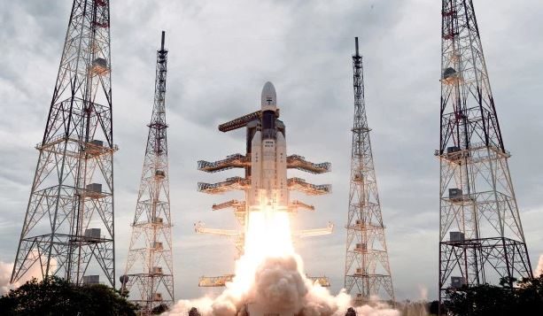 كوريا الشمالية تخترق أول بعثة هندية إلى القمر عبر رسالة بريد إلكتروني وهمية