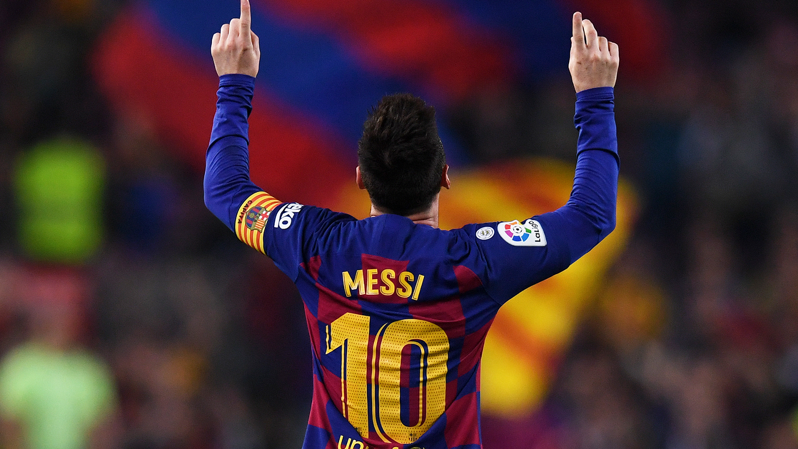 واحد من ألغاز كرة القدم.. ما علاقة رقم قميص اللاعب بتحديد دوره ووظيفته بالملعب؟