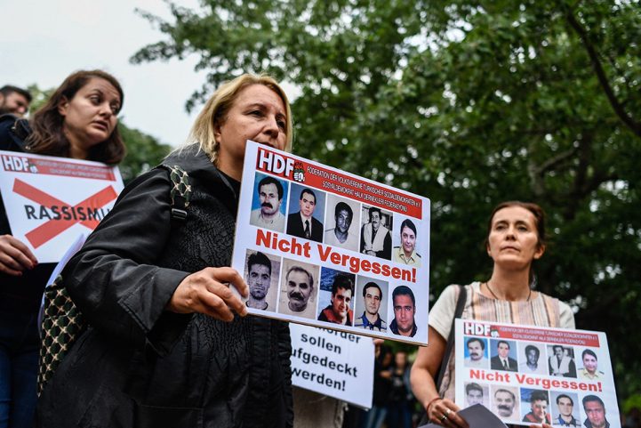 سلسلة من 10 جرائم قتل معظم ضحايا من المهاجرين تسبب فيها اليمين المتطرف العام الماضي/ Getty