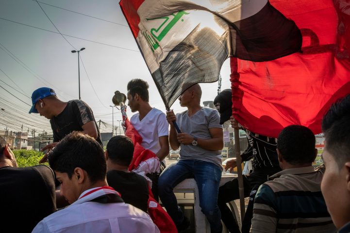 أفراد من قبيلة البندة ينطلقون من مدينة الصدر إلى وسط بغداد للانضمام إلى الاحتجاجات المناهضة للحكومة/ NY