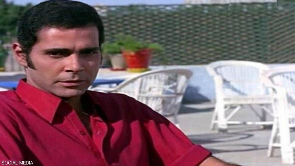 بطل «الرصاصة لا تزال في جيبي»، وأنقذه أحمد زكي من التفكير بالانتحار.. وفاة الفنان المصري محمد خيري بعد صراع مع المرض