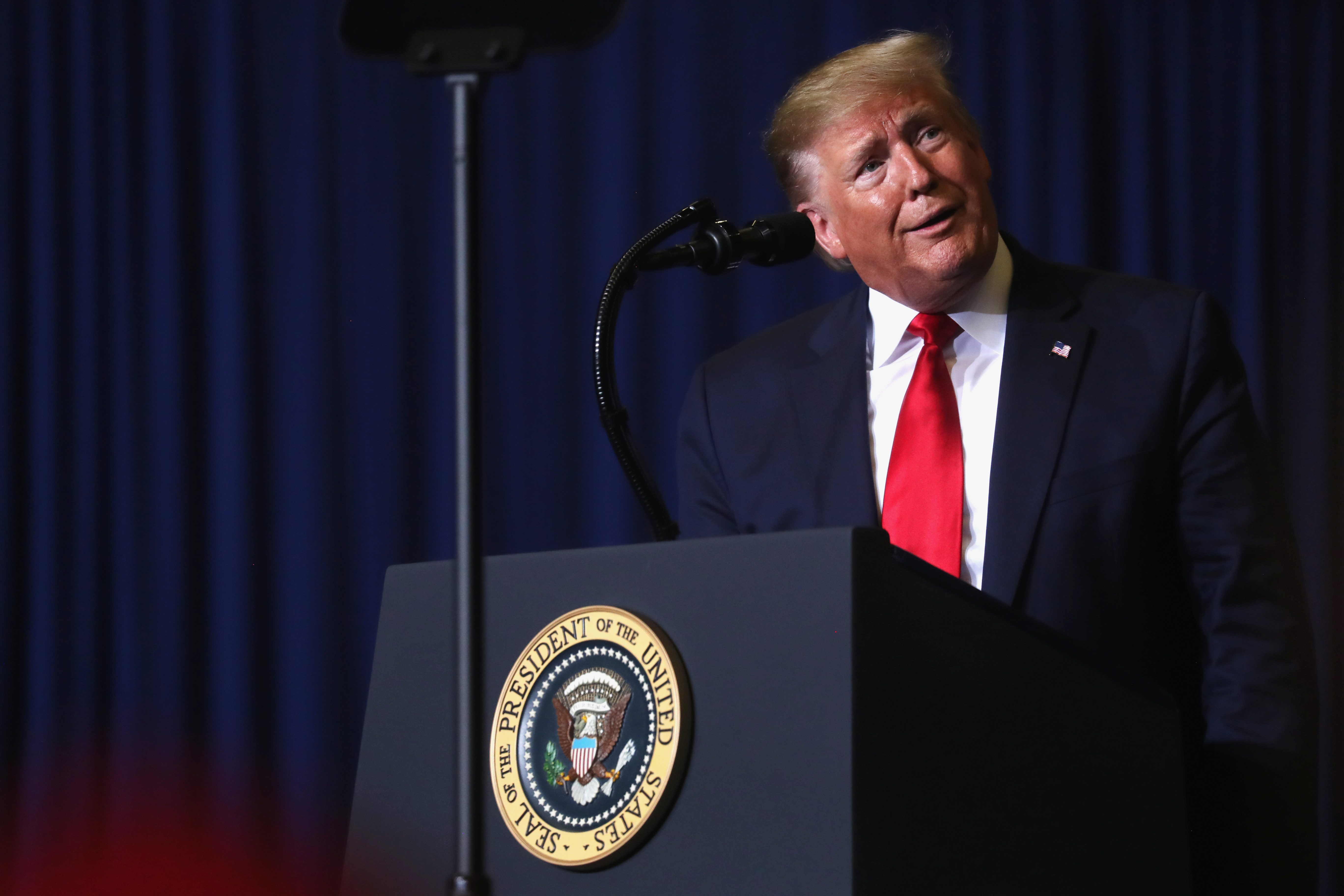 «النواب الأمريكي» ينشر تقريراً من 658 صفحة يضم تهماً جديدة ضد ترامب