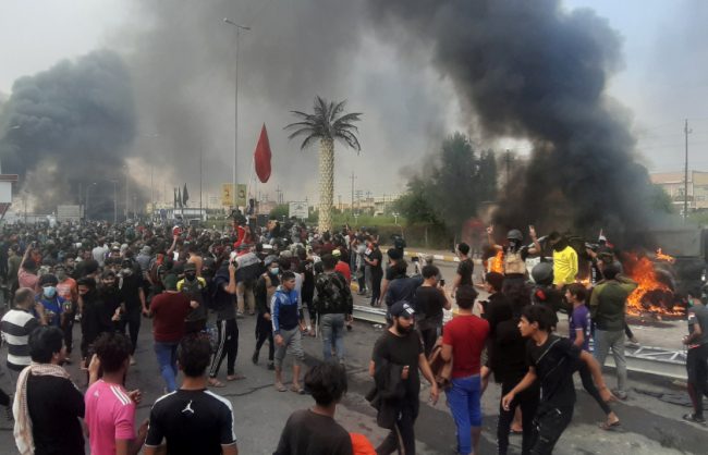 إيران «لن تستسلم بسهولة» والشعب يرفض الطبقة السياسية.. بدء مفاوضات اختيار رئيس الوزراء العراقي