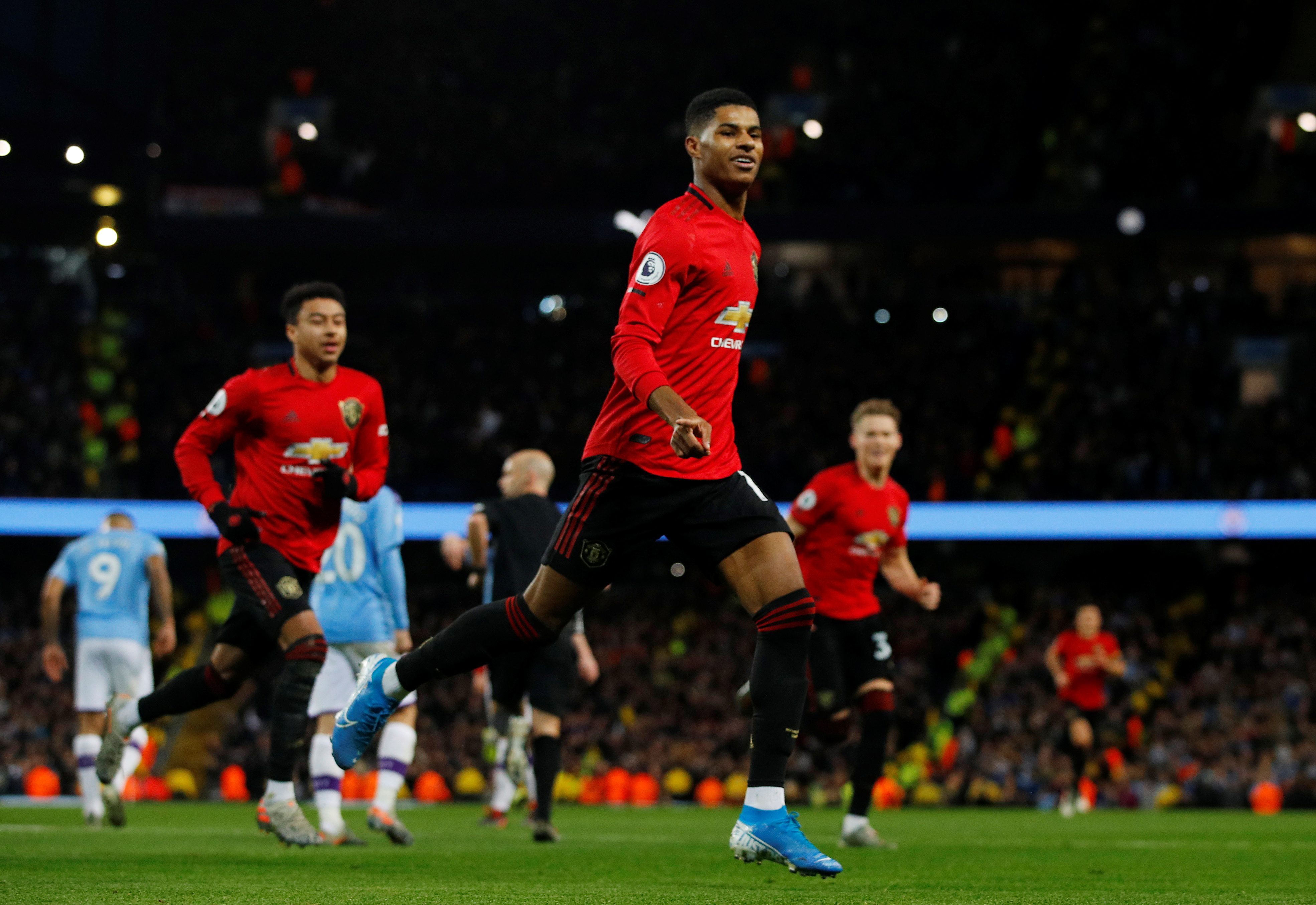 على هامش إسقاط كتيبة غوارديولا.. هل عاد فيرغسون إلى تدريب مانشستر يونايتد مرة أخرى؟