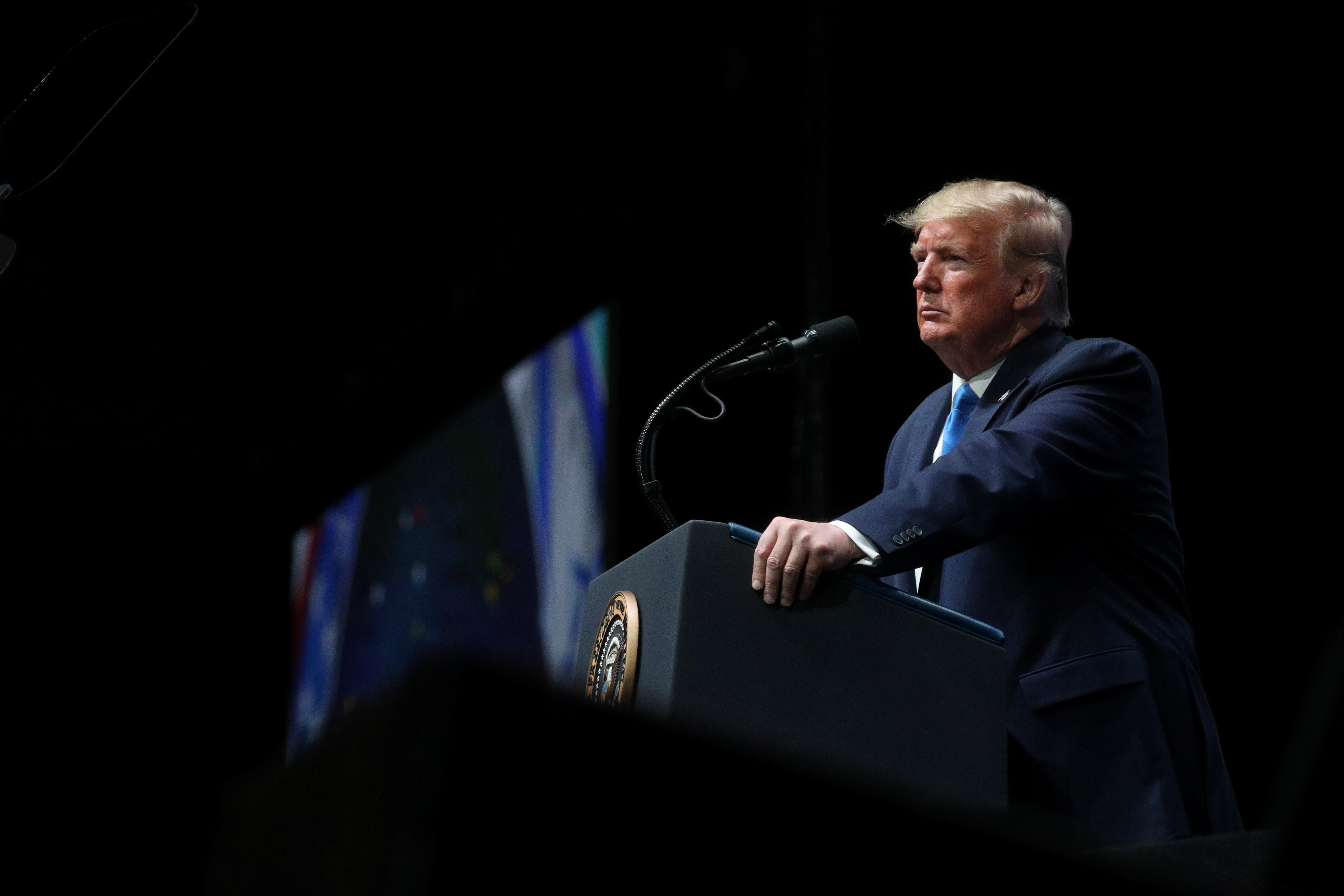 ترامب يدعو اليهود لمنحه أصواتهم لتجنب فرض ضريبة على ثرواتهم