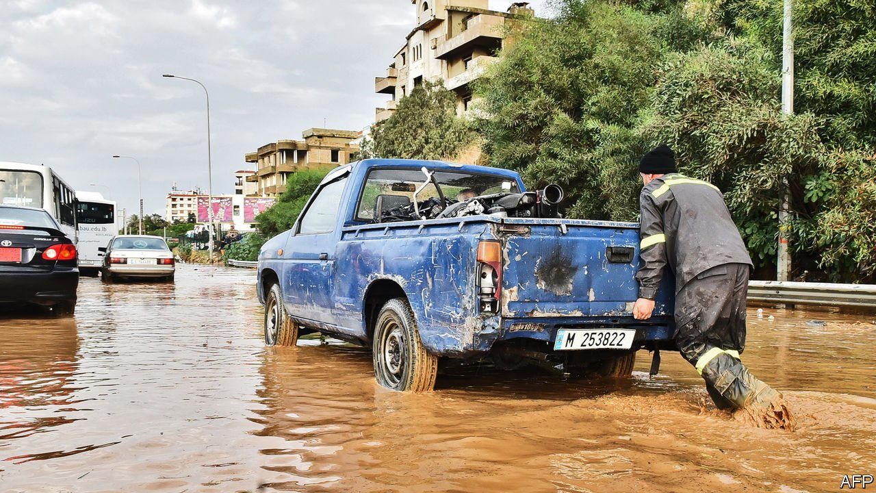 ارتباط وثيق.. كيف تمتد أزمة الغرق في الديون وانهيار الاقتصاد من لبنان إلى سوريا؟