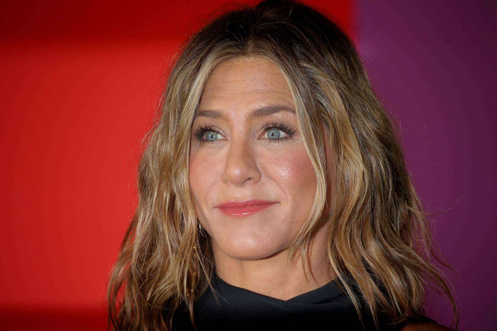 لن تجني قرشاً من التمثيل، لا تبقَي معنا على طاولة العشاء.. جينيفر تحكي مواقف حدثت مع عائلتها لم تستطع نسيانها