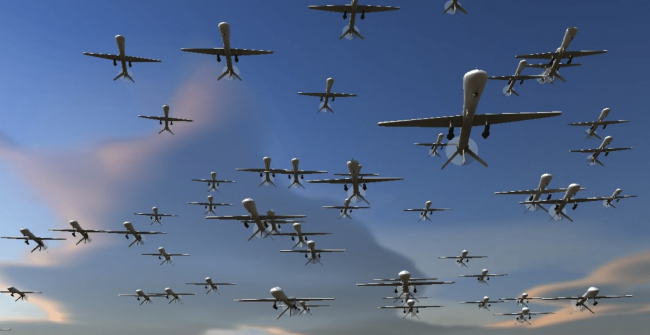 طفرة عسكرية خطيرة.. هل تهيمن أسراب الطائرات المسيَّرة على مستقبل الحروب الجوية؟