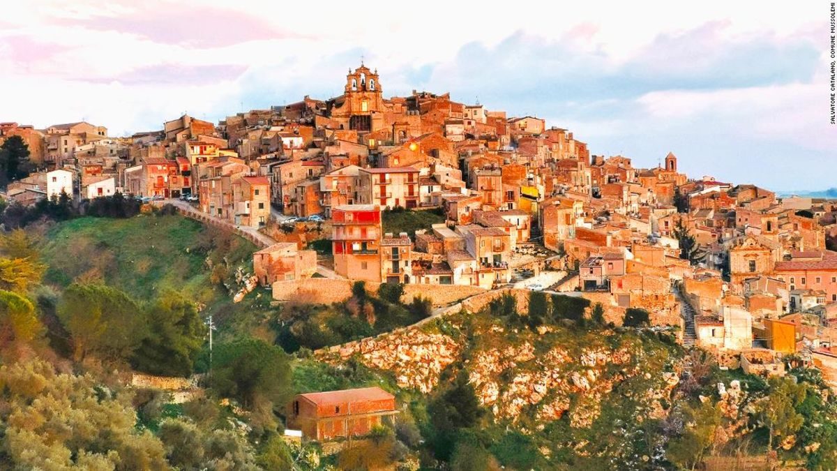 مئات البيوت بيعت.. هل تعلم أنه يمكنك اقتناء منزل بدولار واحد في أي مكان بإيطاليا؟ إليك 11 وجهة