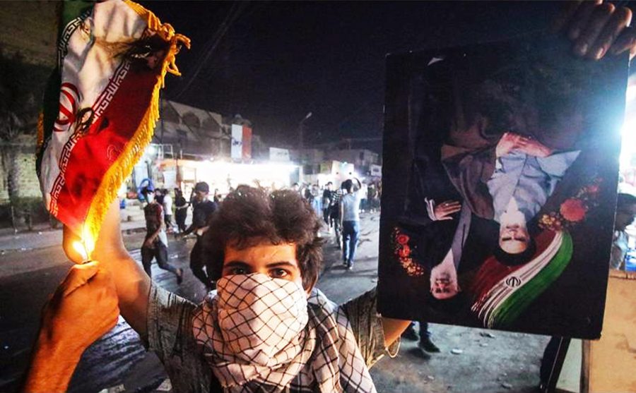 مزّقوا صور خامنئي وأحرقوا قنصليات إيران.. ماذا وراء مشاعر الغضب الشعبي العراقي ضد طهران؟