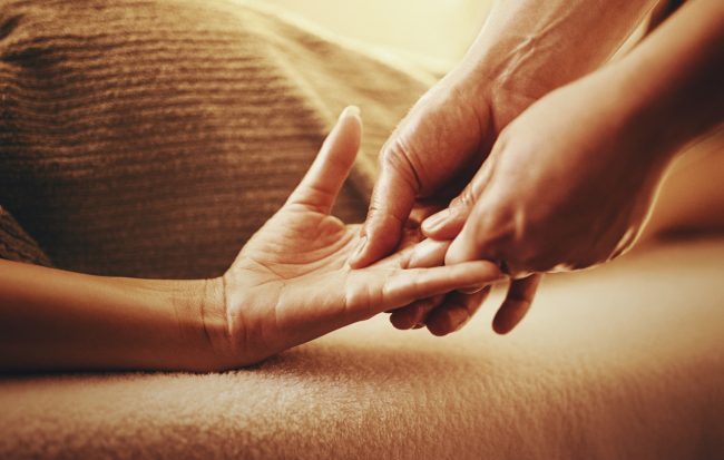 خلاصة التجربة الصينية.. 6 نقاط ضغط تساعد على النوم