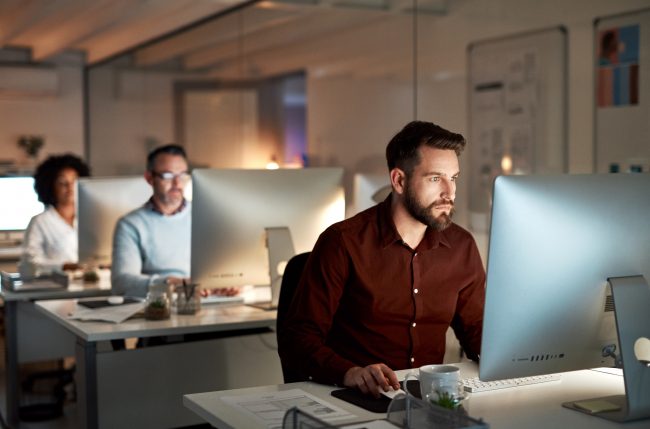 إذا كنت تبحث عن وظيفة مع بداية العقد الجديد.. فإليك أبرز المجالات المطلوبة خلال الـ10 سنوات المقبلة