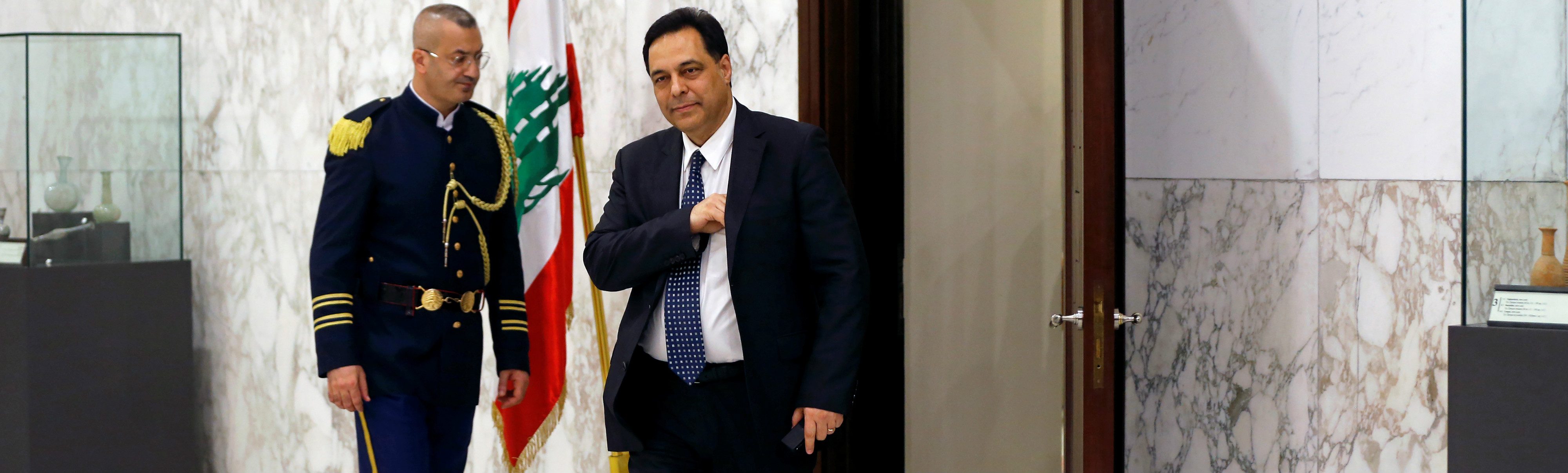 دياب يبدأ مفاوضات تشكيل الحكومة  اللبنانية.. الحريري يؤجل إعلان موقفه، وجنبلاط يقاطع